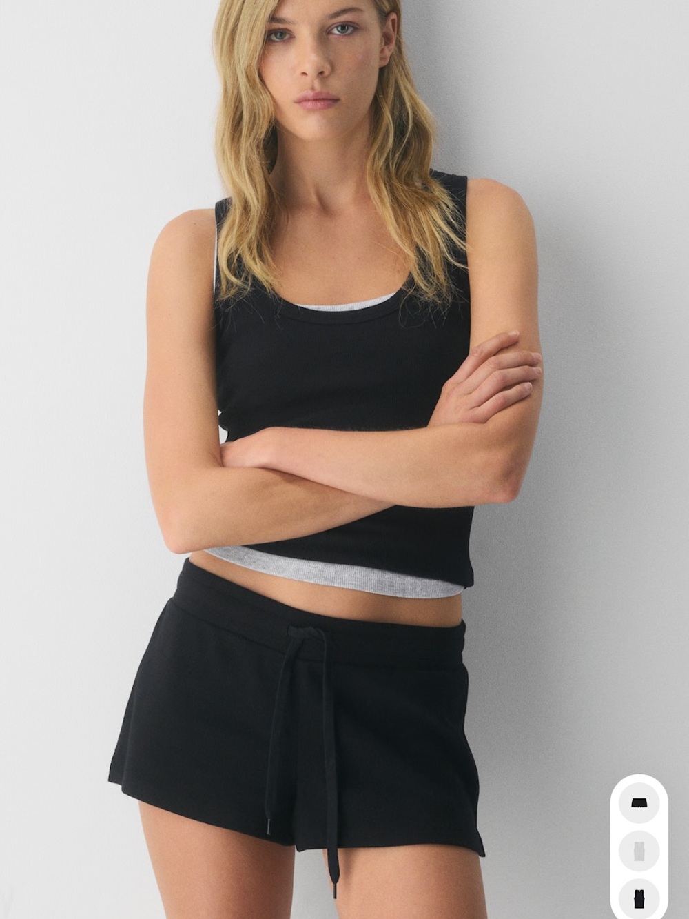 Aritzia Homestretch Rib Happen Short Black L
